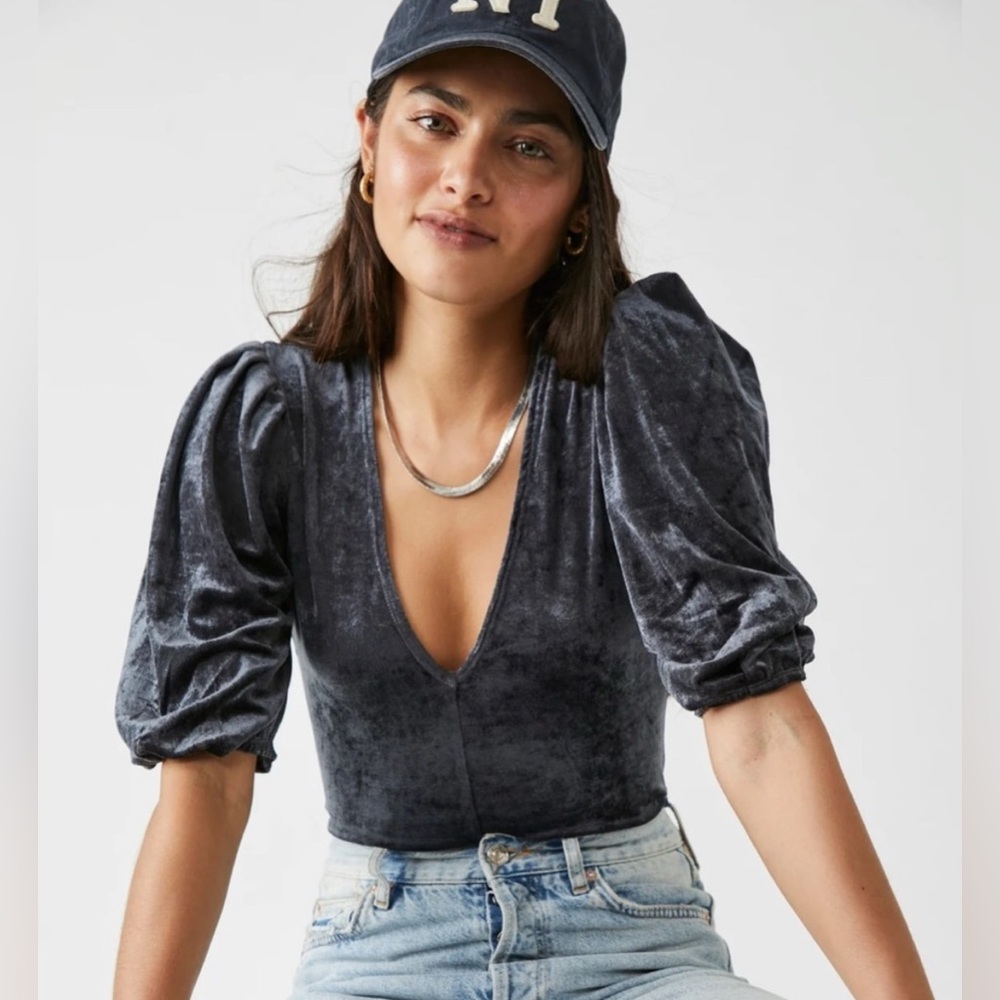 ✨ NWT FREE PEOPLE Don’t You Wish Bodysuit – Large - Sunflower Seed (dark grey)